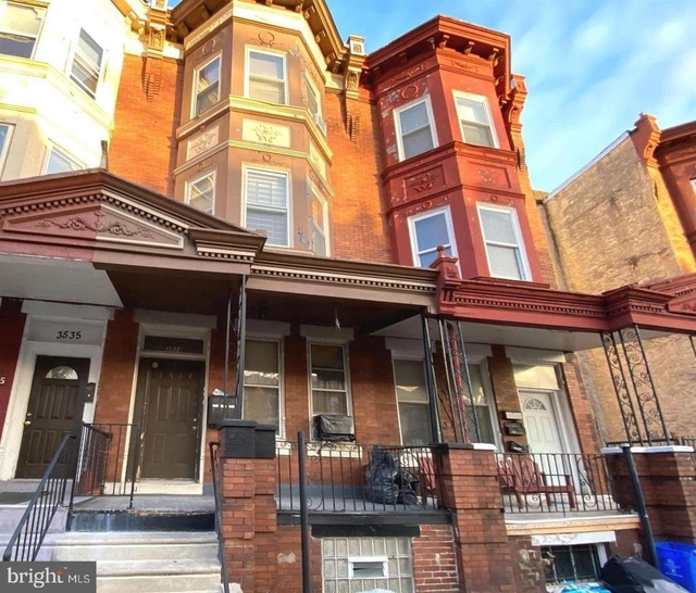 3533 N 11th Street - Photo 1