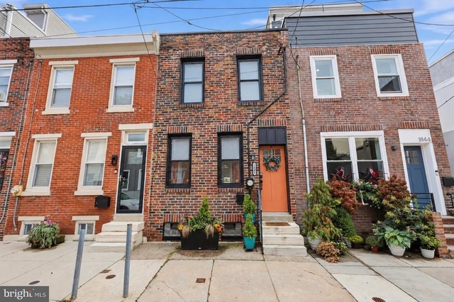 1842 Wilder Street - Photo 1