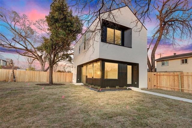 1804 Sylvan Dr - Photo 1