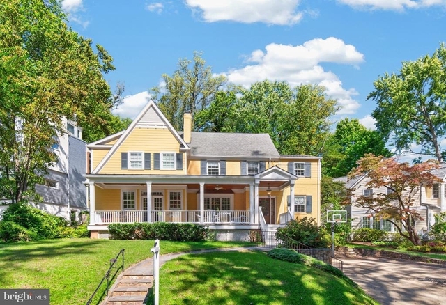 3511 Woodbine Street - Photo 1
