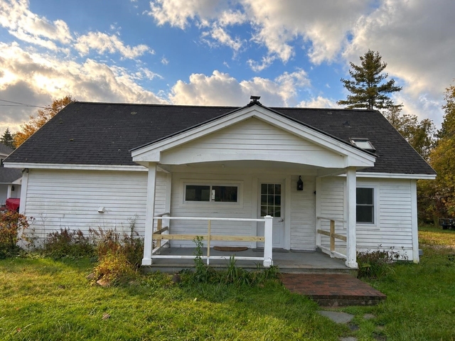6229 Main - Photo 1