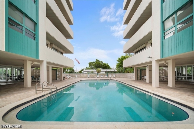 4807 Sunset Court - Photo 1