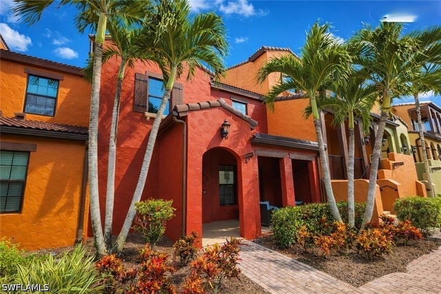 9082 Capistrano Street N - Photo 1