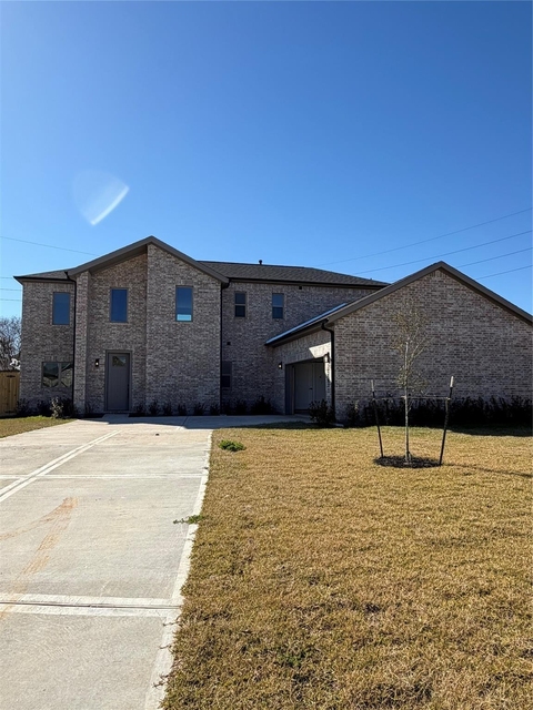 2507 Martinas Ct - Photo 1
