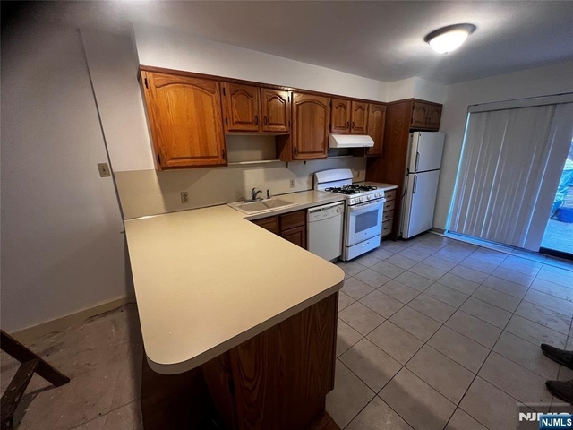 232 Cliff - Photo 1