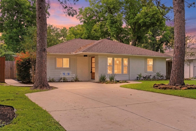 2210 Wakefield Drive - Photo 1
