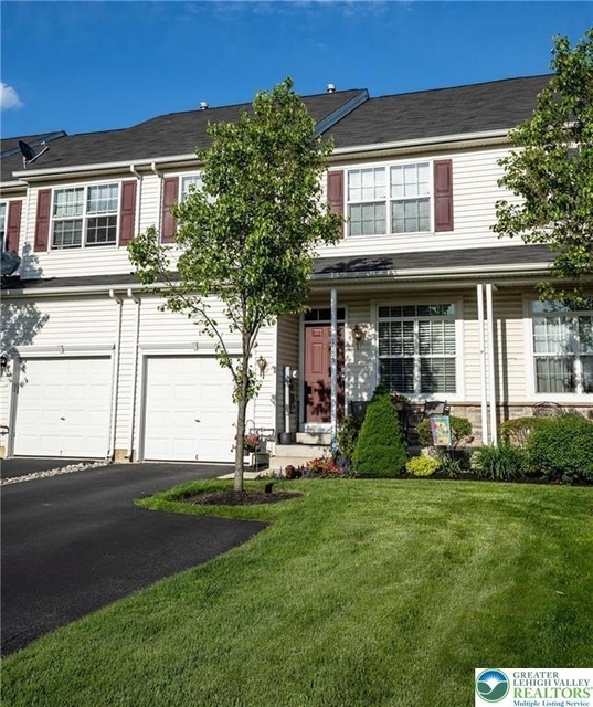 1105 King Way - Photo 1