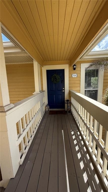 115 112th Avenue Ne - Photo 1