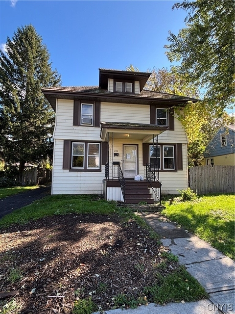 230 N Indiana Avenue - Photo 1