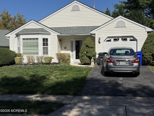 33 Woodchuck Lane - Photo 1