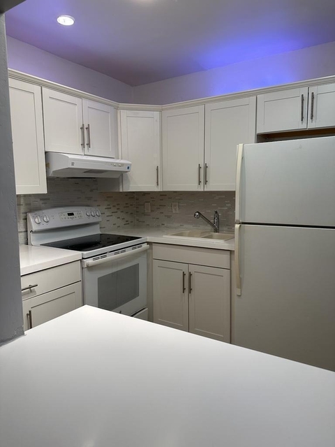83 Easthampton D - Photo 1