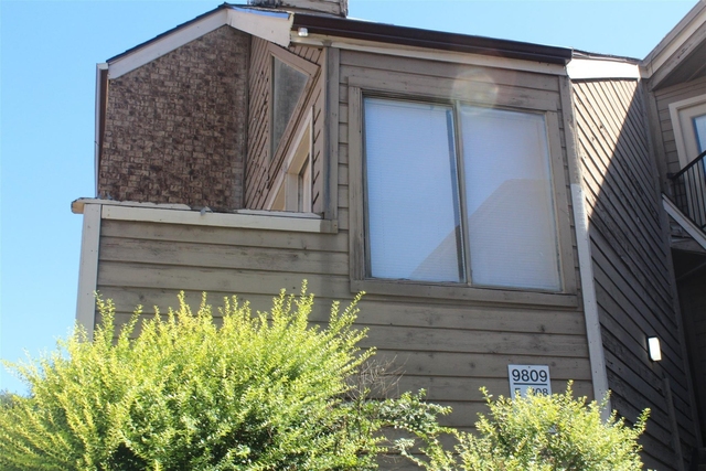 9809 Walnut Street - Photo 1