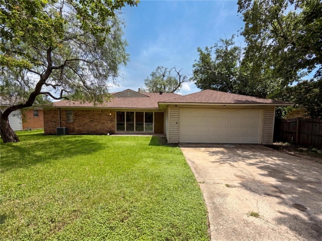 3327 Portlock Drive - Photo 1