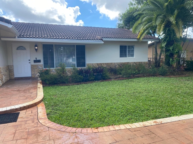 4113 Nw 78th Lane - Photo 1