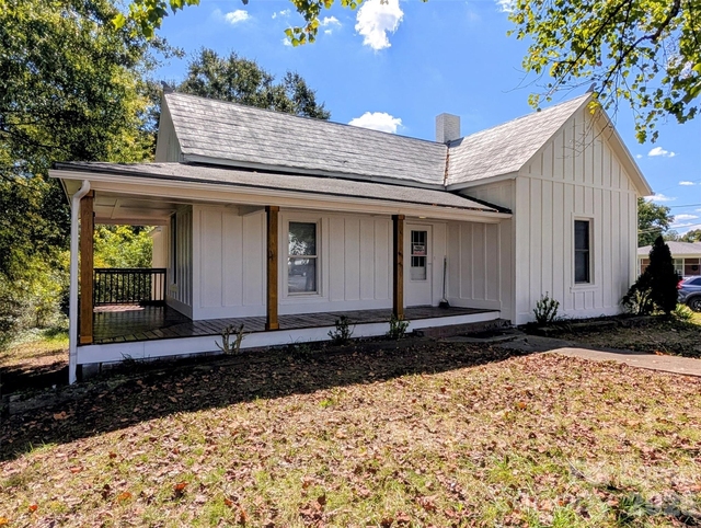 635 S Grove Street - Photo 1