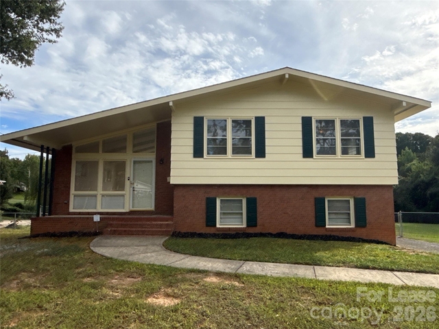 1413 Grovewood Drive - Photo 1