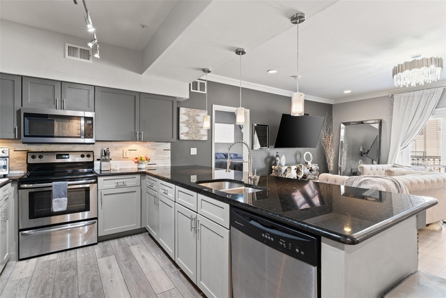 3102 Kings Road - Photo 1