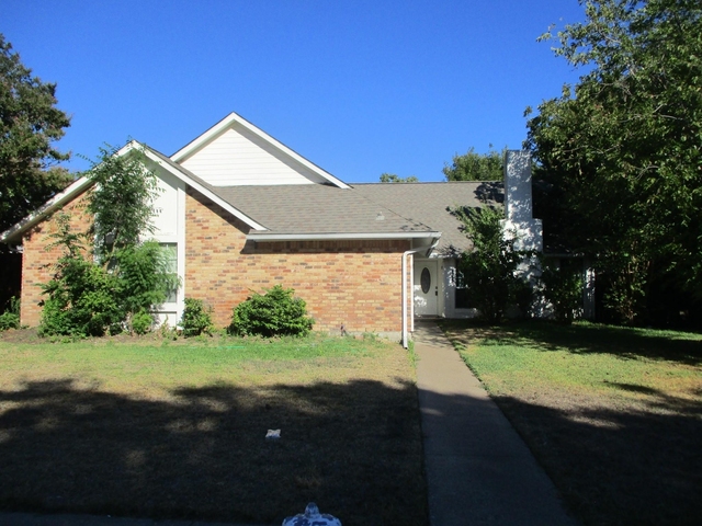 1205 Green Meadow Drive - Photo 1