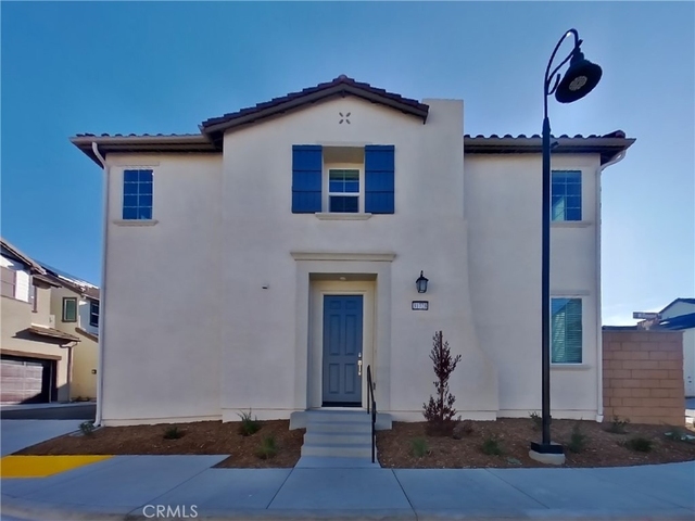 31728 Willowood Way - Photo 1