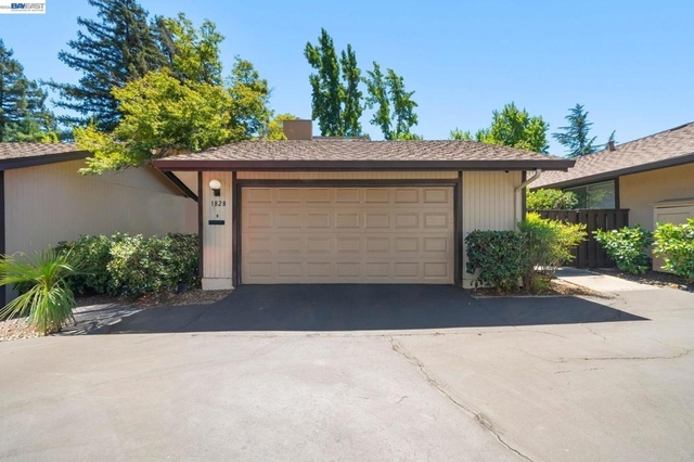 1828 Countrywood Ct - Photo 1