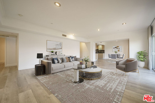 970 S St Andrews Place - Photo 1