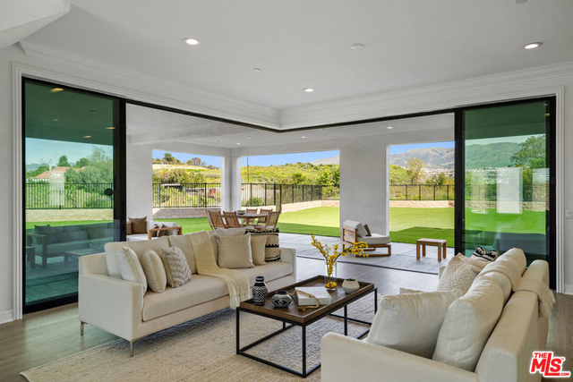 10615 Wood Briar Court - Photo 1