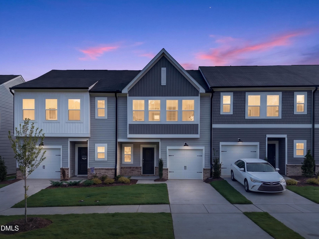 200 Flagstone Way - Photo 1