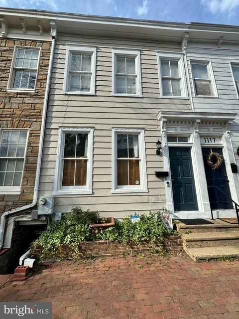 1119 Duke Street - Photo 1