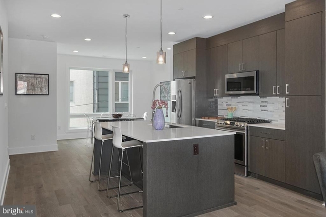 1421 S Hancock Street - Photo 1