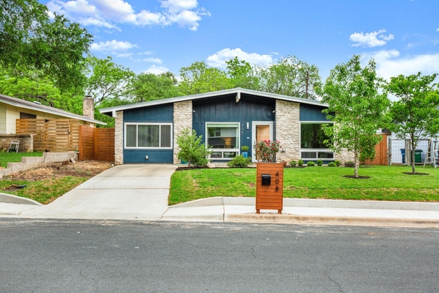408 Ramble Ln - Photo 1