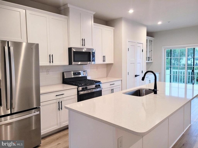 205 River Birch Way - Photo 1