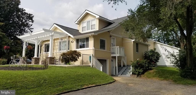 9000 Colesville Road - Photo 1