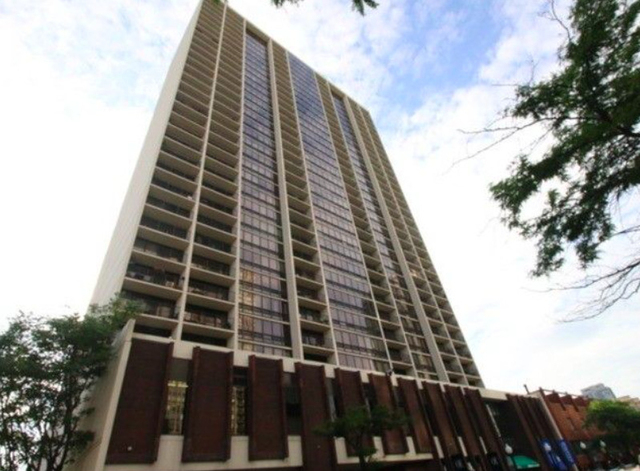 1636 N Wells Street - Photo 1