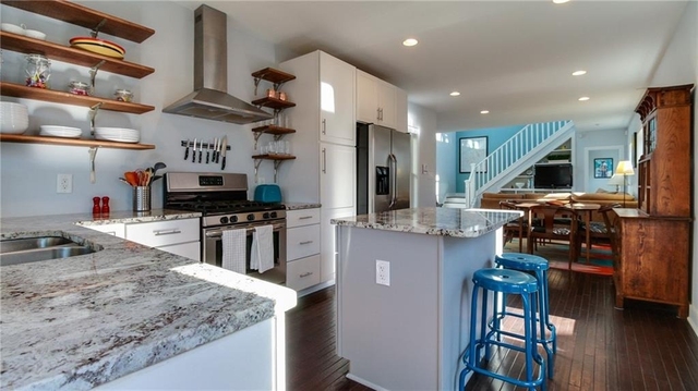 96 Selman Street Se - Photo 1