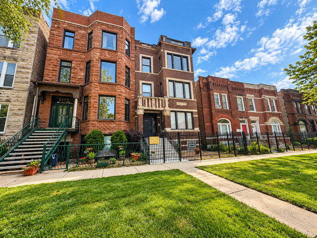 4555 S Wabash Avenue - Photo 1
