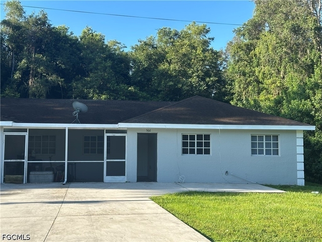 566 Nimitz Boulevard - Photo 1