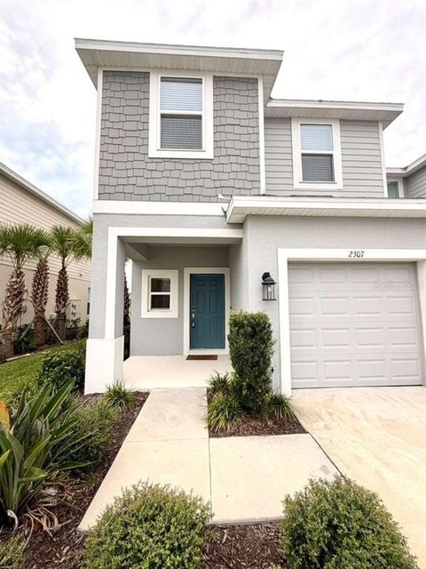 2307 Paravane Way - Photo 1
