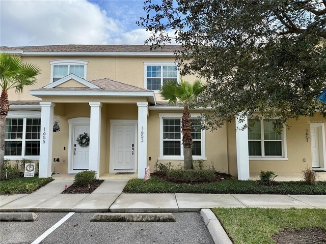 1653 Retreat Circle - Photo 1