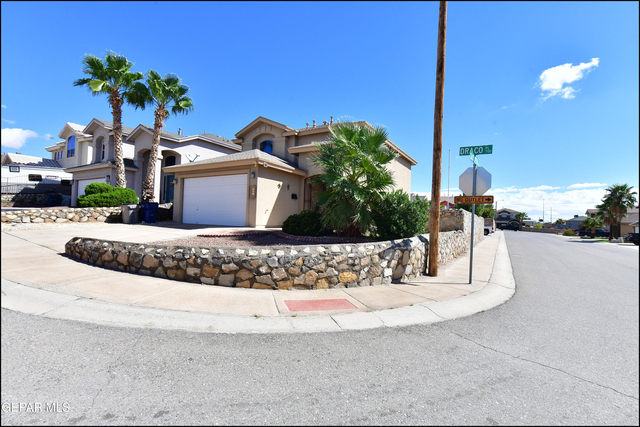 736 Draco Place - Photo 1
