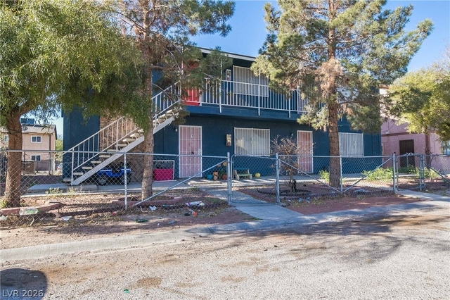 4721 Cessna Avenue - Photo 1