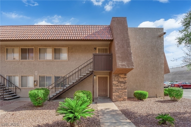 5386 River Glen Drive - Photo 1