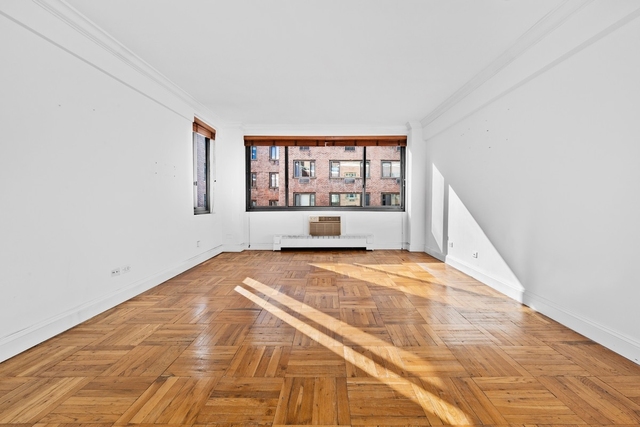 425 East 63rd Street, New York - Photo 1