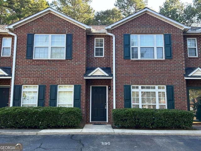 637 Huntington Road - Photo 1