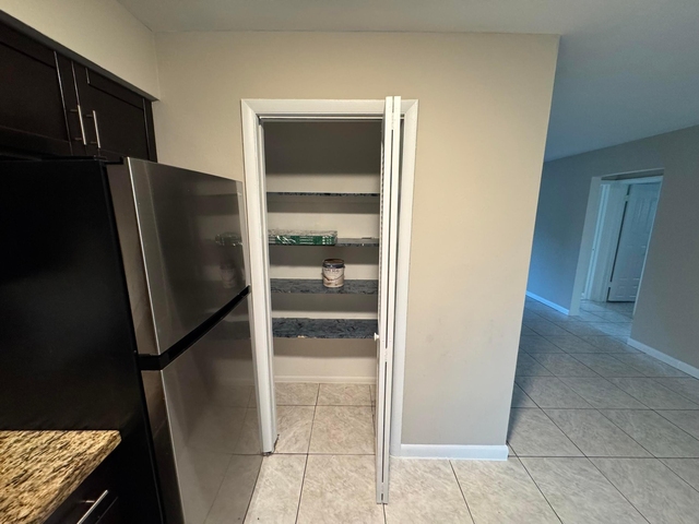 5215 Nw 16th Street - Photo 1