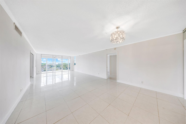 625 Oaks Drive - Photo 1