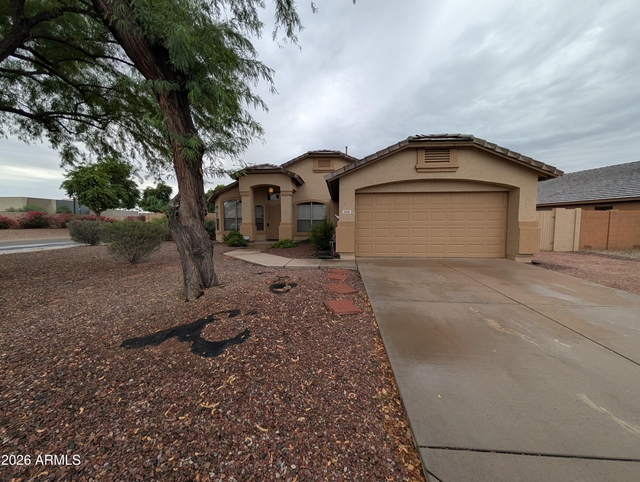 2481 E Fairview Street - Photo 1