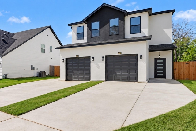819 Stamp Avenue - Photo 1