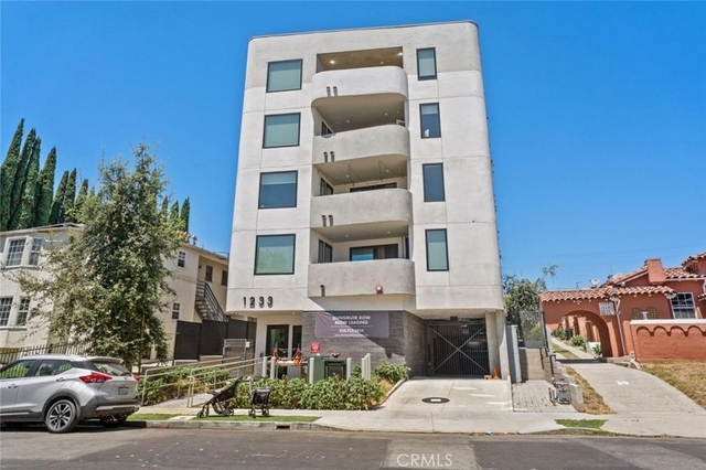 1233 Dunsmuir Avenue - Photo 1