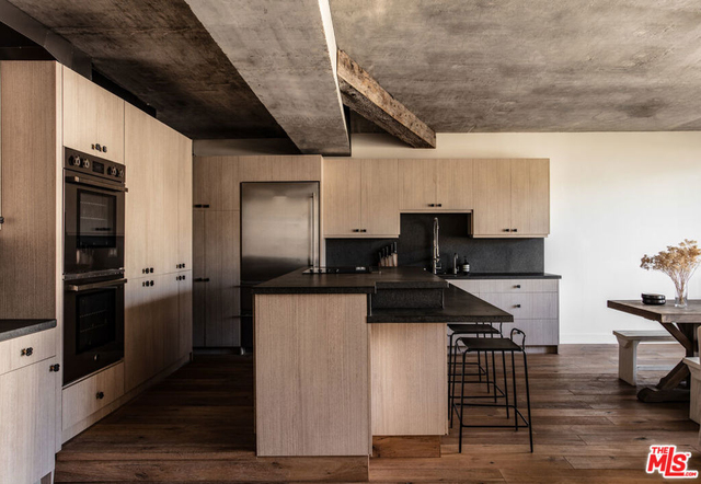 818 N Doheny Drive - Photo 1