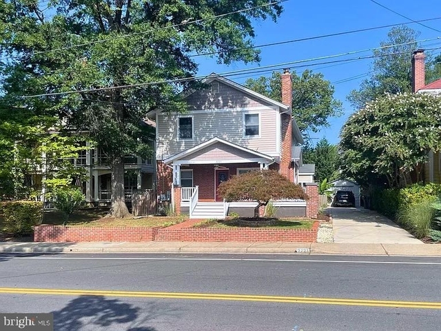 3221 N Pershing Drive - Photo 1